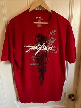Miskeen Men's Red Graphic Short-Sleeve Tee